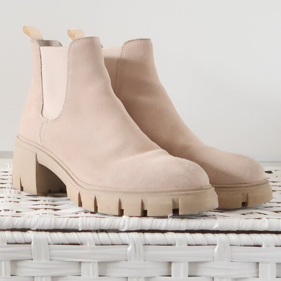 Steve Madden Howler Beige Suede Chelsea Ankle Boots Lug Sole Fall Chunky Booties - Picture 15 of 16